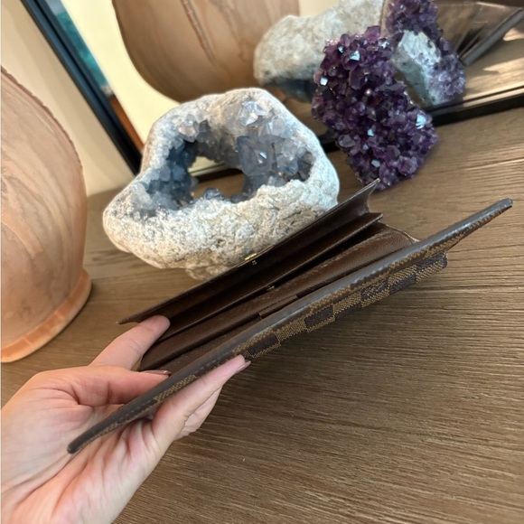 Louis Vuitton Damier Canvas Wallet - Picture 12 of 16